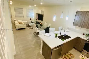 6416 NW 102nd Ct, Doral, FL 33178 - Photo 2