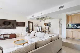 3620 Yacht Club Dr, Aventura, FL 33180 - Photo 42