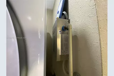 15815 NW 22nd Ave, Miami Gardens, FL 33054 - Photo 14