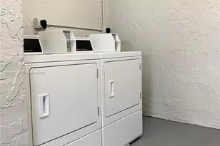 717 SW 11th Ave, Miami, FL 33130 - Photo 10