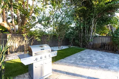 744 NE 16th Ave, Fort Lauderdale, FL 33304 - Photo 18