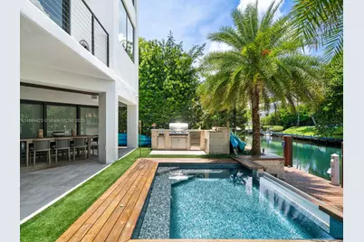 1755 Fairhaven Pl, Miami, FL 33133 - Photo 14