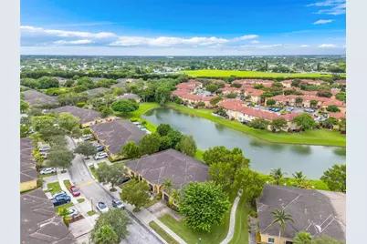 3327 NE 11th Dr, Homestead, FL 33033 - Photo 10