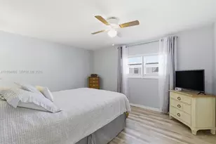 5720 Lakeshore Dr, Dania Beach, FL 33312 - Photo 12