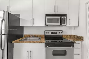 1241 14th St, Miami Beach, FL 33139 - Photo 14