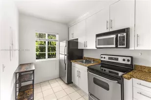 1241 14th St, Miami Beach, FL 33139 - Photo 14
