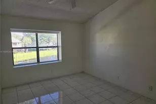 4599 S Carambola Cir S, Coconut Creek, FL 33066 - Photo 10