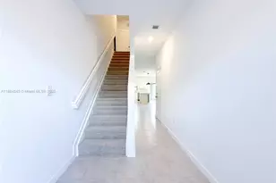 848 NW 3rd Way, Pompano Beach, FL 33060 - Photo 4