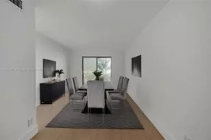 4198 Lakeside Dr, Tamarac, FL 33319 - Photo 2