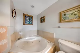 7910 Harbor Island Dr, North Bay Village, FL 33141 - Photo 22