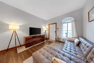 5625 NW 112th Path, Doral, FL 33178 - Photo 8