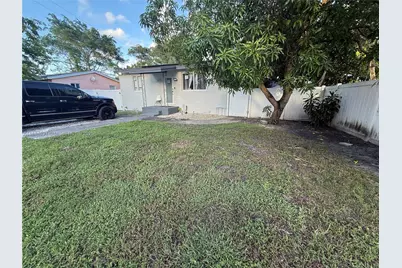 2651 SW 62nd Ave, Miramar, FL 33023 - Photo 2