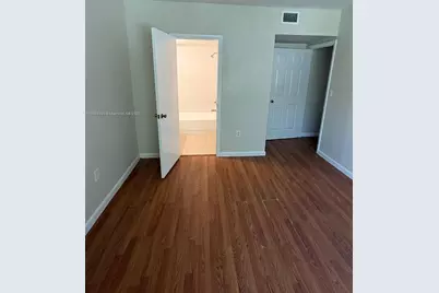 228 NW 84th St #228, Miami, FL 33150 - Photo 6