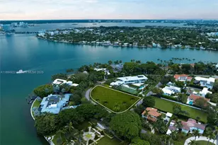 31 Lagorce Cir, Miami Beach, FL 33141 - Photo 8