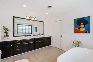 2830 NE 56th Ct, Fort Lauderdale, FL 33308 - Photo 10
