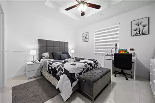 2819 SE 1st Dr, Homestead, FL 33033 - Photo 4