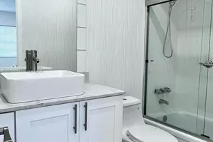 5051 W Oakland Park Blvd, Lauderdale Lakes, FL 33313 - Photo 36