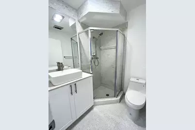 5051 W Oakland Park Blvd #204, Lauderdale Lakes, FL 33313 - Photo 20