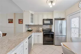 3199 S Ocean Dr, Hallandale Beach, FL 33009 - Photo 10