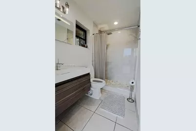 1104 Washington St, Hollywood, FL 33019 - Photo 10