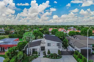 8761 SW 56th St, Miami, FL 33165 - Photo 2