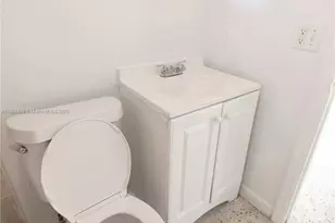 921 SW 7th St, Miami, FL 33130 - Photo 16