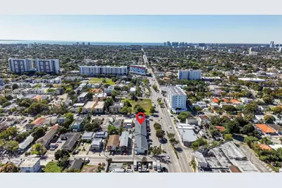 Convenience Store For Sale in Miami, Miami, FL 33135 - Photo 16