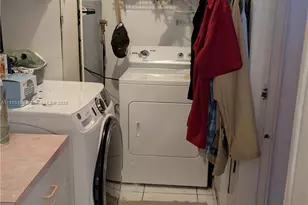 900 W 50th Pl, Hialeah, FL 33012 - Photo 8