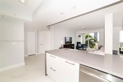 17145 N Bay Rd #4607, Sunny Isles Beach, FL 33160 - Photo 20