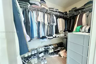 1080 Brickell Ave, Miami, FL 33131 - Photo 14