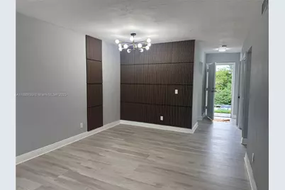 13984 NE 2nd Ct #3-2-3, Miami, FL 33161 - Photo 4