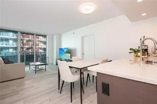 55 SE 6th St, Miami, FL 33131 - Photo 4