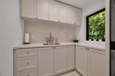 3700 Hibiscus St, Miami, FL 33133 - Photo 30