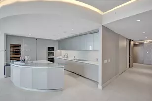 18975 Collins Ave, Sunny Isles Beach, FL 33160 - Photo 14