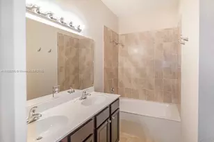 1024 NE 207th Terrace, Miami, FL 33179 - Photo 30