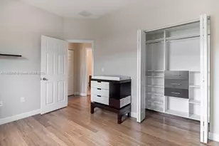 1024 NE 207th Terrace, Miami, FL 33179 - Photo 34