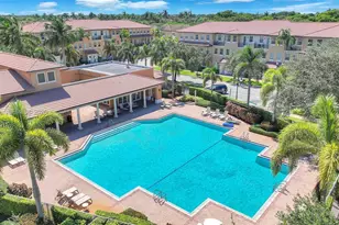 14634 SW 5th St, Pembroke Pines, FL 33027 - Photo 2