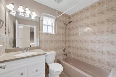 2050 NE 140th St #1, North Miami Beach, FL 33181 - Photo 14