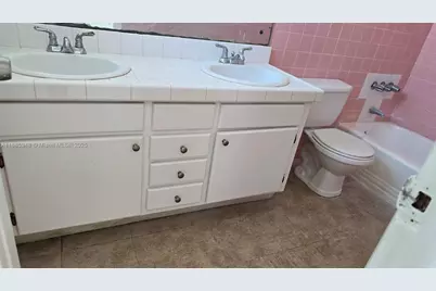 1885 NE 121st St #17, North Miami, FL 33181 - Photo 12
