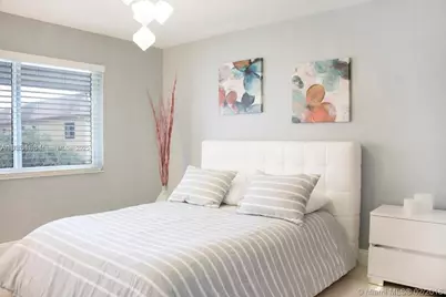 801 Pine Dr #14, Pompano Beach, FL 33060 - Photo 8