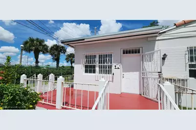 405 NW 64th St, Miami, FL 33150 - Photo 2