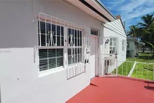405 NW 64th St, Miami, FL 33150 - Photo 18