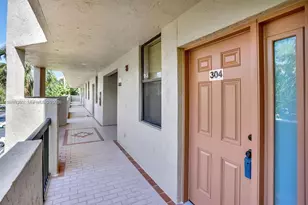 2768 S Carambola Cir S, Coconut Creek, FL 33066 - Photo 10