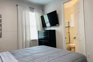 2851 W Prospect Rd, Tamarac, FL 33309 - Photo 30