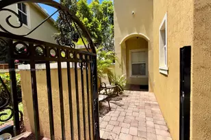 2851 W Prospect Rd, Tamarac, FL 33309 - Photo 8