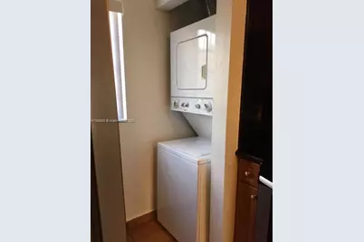 2726 W 60th St #68, Hialeah, FL 33016 - Photo 8