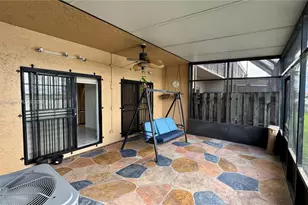 2531 W 60th Pl, Hialeah, FL 33016 - Photo 24
