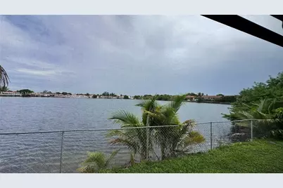 2531 W 60th Pl #105-18, Hialeah, FL 33016 - Photo 2