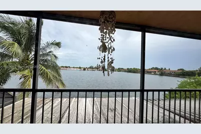 2531 W 60th Pl #105-18, Hialeah, FL 33016 - Photo 8