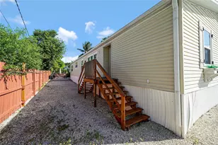 945 Plantation Rd, Key Largo, FL 33037 - Photo 2